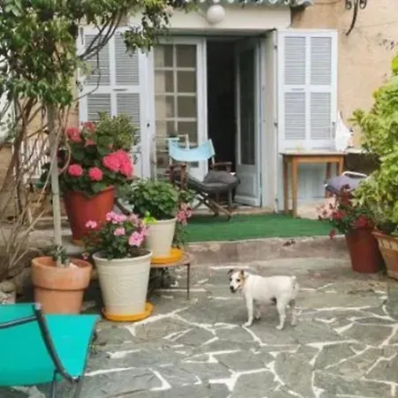 Maison Charmante A Avec Jardin Prive Σπίτι διακοπών *