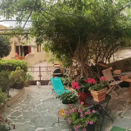 Maison Charmante A Avec Jardin Prive Nyaraló